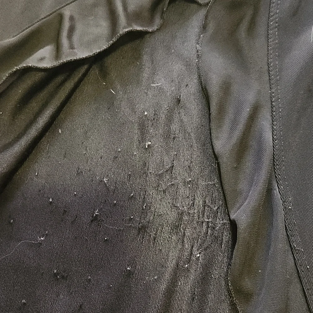 Front slit skirt - Picture 2 of 3